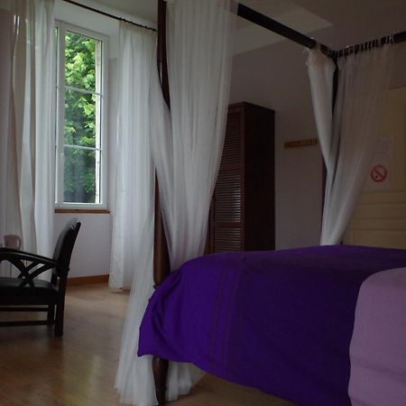 Maison D'Hotes Le Cadran Solaire Courcelles  Eksteriør billede