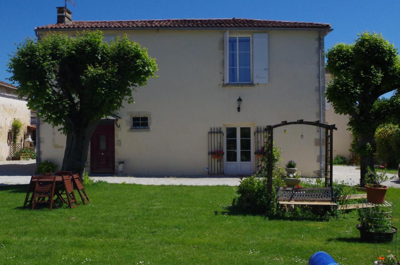 Maison D'Hotes Le Cadran Solaire Courcelles  Eksteriør billede
